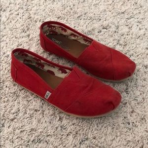 Red TOMS